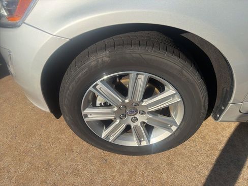 Used 2017 Volvo XC60 T5 Inscription image 36