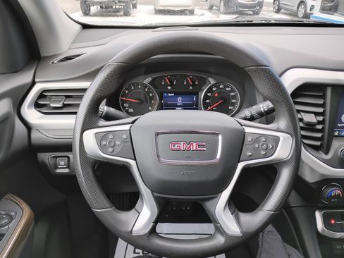 Used 2022 GMC Acadia SLE w/ Driver Convenience Package image 10
