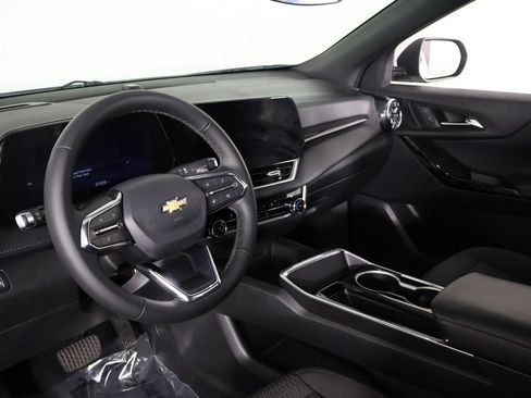 Used 2025 Chevrolet Equinox LT AWD/4WD image 26