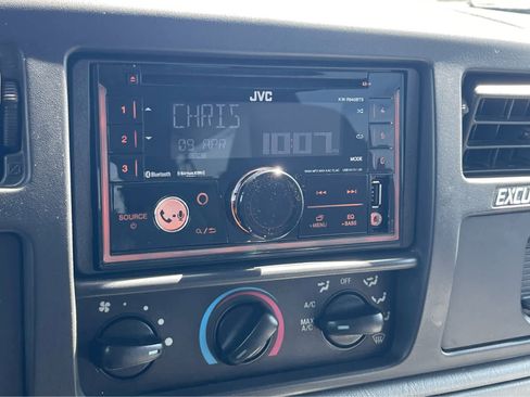 Used 2005 Ford Excursion XLT image 13