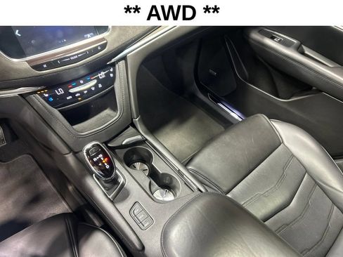 Used 2018 Cadillac XT5 Platinum AWD/4WD image 6