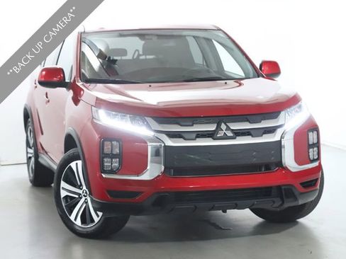 Used 2024 Mitsubishi Outlander Sport LE image 2