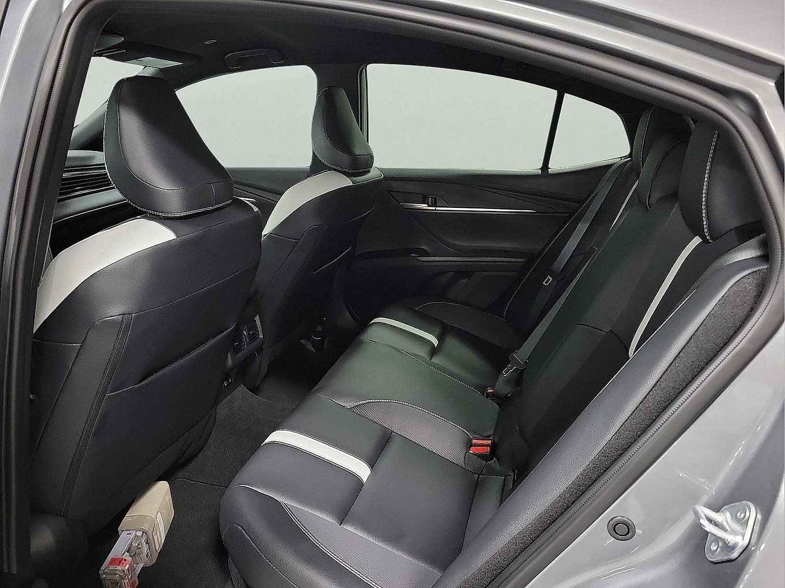 Certified 2026 Toyota Camry SE w/ Convenience Package FWD image 7