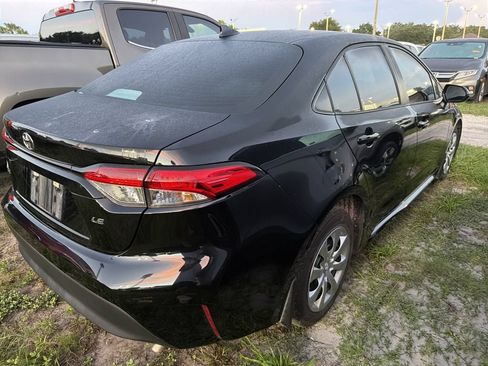 Used 2026 Toyota Corolla LE FWD image 9