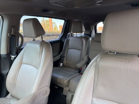 Used 2020 Honda Odyssey EX-L image 7