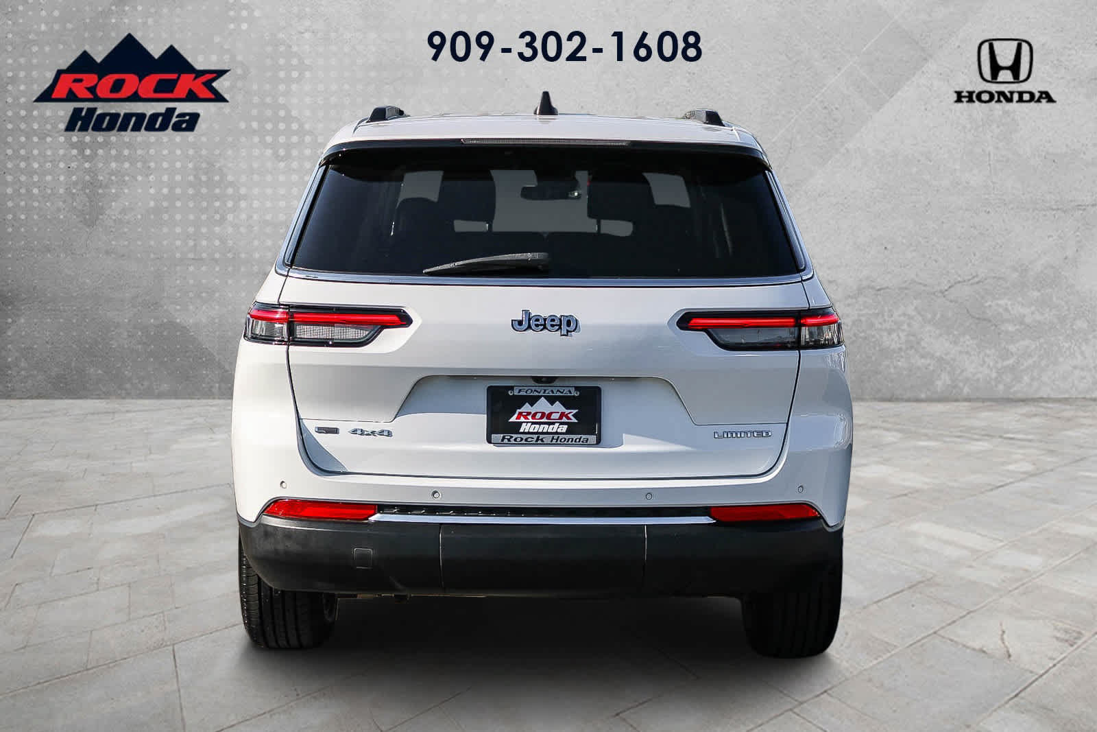 Used 2022 Jeep Grand Cherokee L Limited AWD/4WD image 5