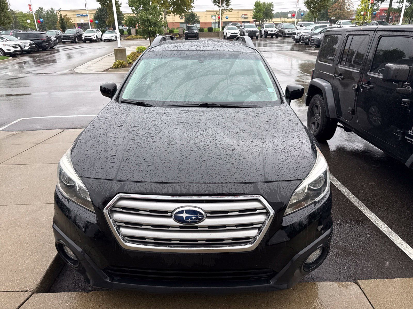 Used 2016 Subaru Outback 2.5i Premium AWD/4WD image 2