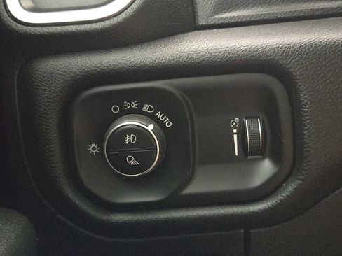 Used 2023 RAM 1500 Lone Star AWD/4WD image 24