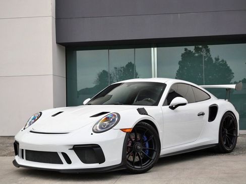 Used 2019 Porsche 911 GT3 RS image 3