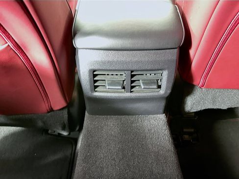 Used 2018 Lexus IS 350 image 28