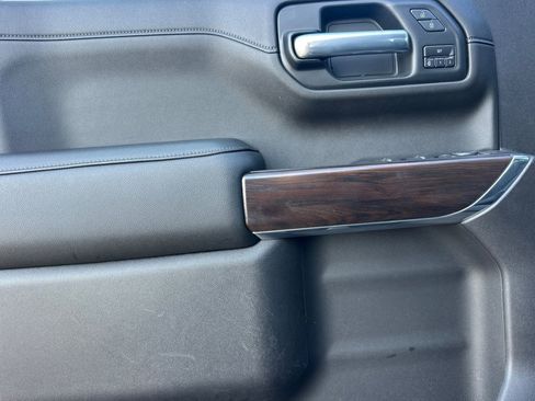 Used 2020 GMC Sierra 1500 SLT w/ SLT Premium Plus Package image 11