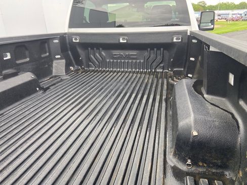 Certified 2024 GMC Sierra 2500 SLE image 9