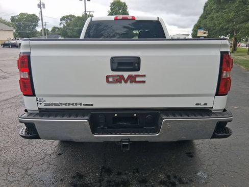 Used 2019 GMC Sierra 1500 SLE w/ SLE Value Package AWD/4WD image 4