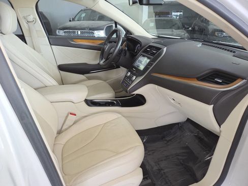 Used 2016 Lincoln MKC Reserve w/ Lincoln MKC Climate Package AWD/4WD image 29