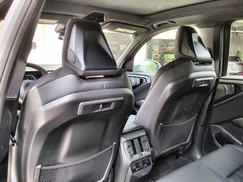 New 2025 BMW X3 xDrive30i w/ Premium Package image 19