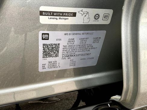 New 2026 Chevrolet Traverse High Country w/ LPO, Floor Liner Package image 8