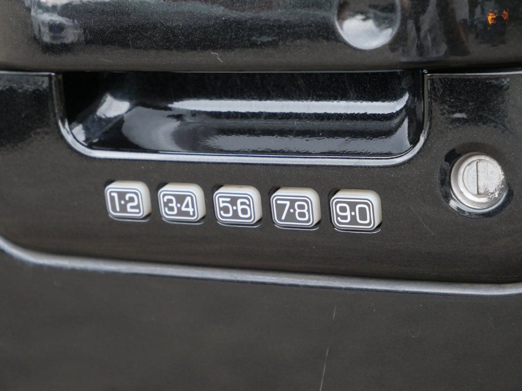 Used 2012 Ford F150 FX4 w/ FX Luxury Pkg AWD/4WD image 21