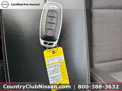 Certified 2023 Nissan Rogue SV image 33