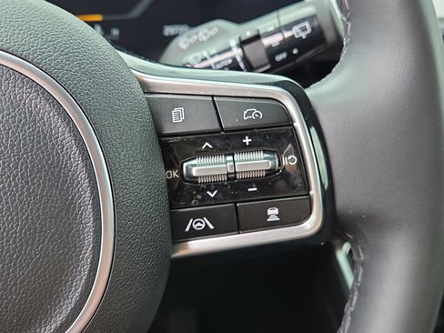 Used 2025 Kia Carnival SX Prestige FWD image 17