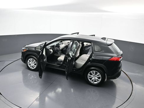 Certified 2022 Toyota Corolla Cross L AWD/4WD image 43