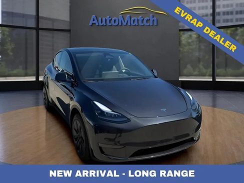 Used 2024 Tesla Model Y Long Range RWD image 1