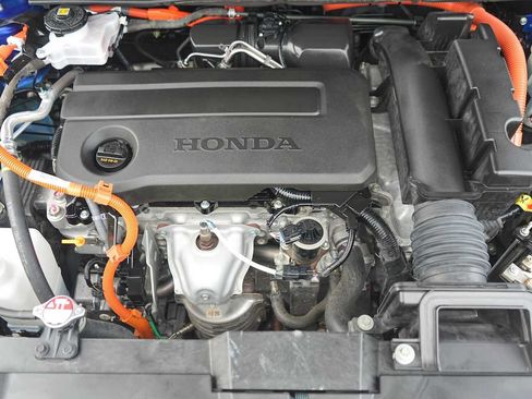 Certified 2025 Honda CR-V Sport-L image 9