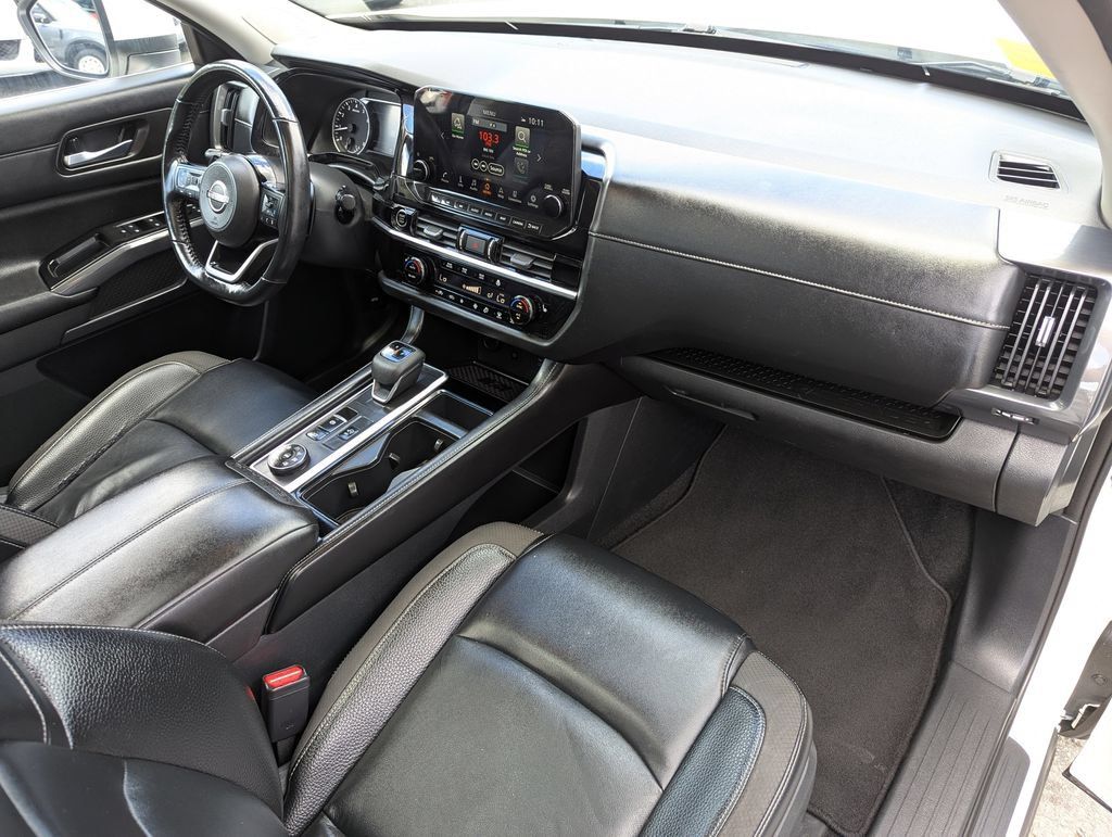 Used 2022 Nissan Pathfinder SL w/ SL Premium Package AWD/4WD image 32