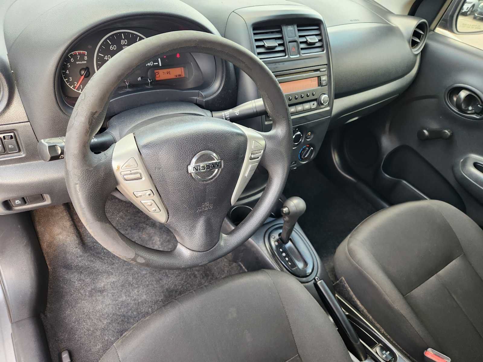 Used 2016 Nissan Versa S Plus FWD image 2