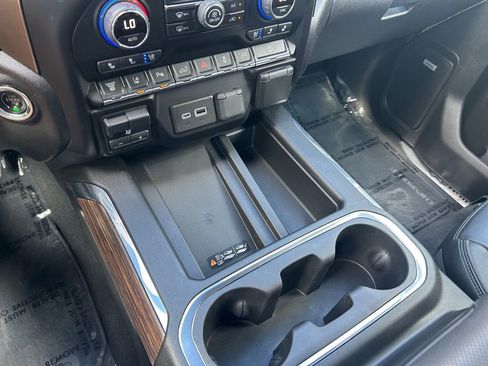 Used 2022 Chevrolet Silverado 3500 High Country w/ Safety Package II image 20