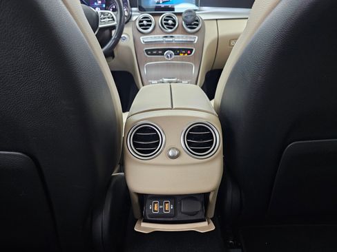 Used 2020 Mercedes-Benz C 300 4MATIC Sedan image 22