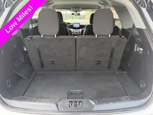 Used 2020 Ford Explorer XLT AWD/4WD image 31