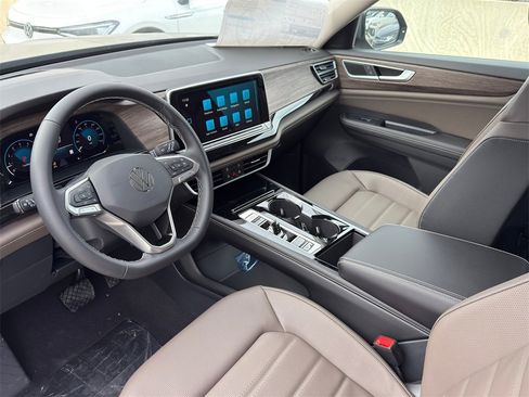 New 2026 Volkswagen Atlas SEL image 11