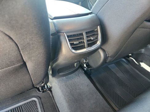 Used 2024 Chevrolet Malibu LT FWD image 12