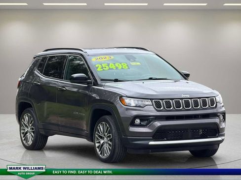 Used 2023 Jeep Compass Limited w/ Elite Group AWD/4WD image 2