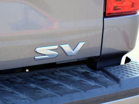 Certified 2024 Nissan Titan SV w/ SV Convenience Package RWD image 8