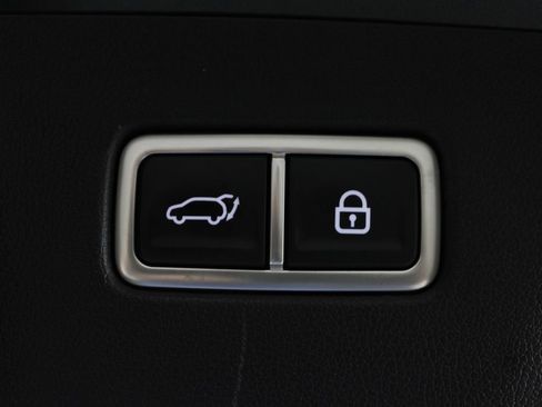 Used 2022 Kia Sorento SX Prestige w/ Rust Color Package image 16