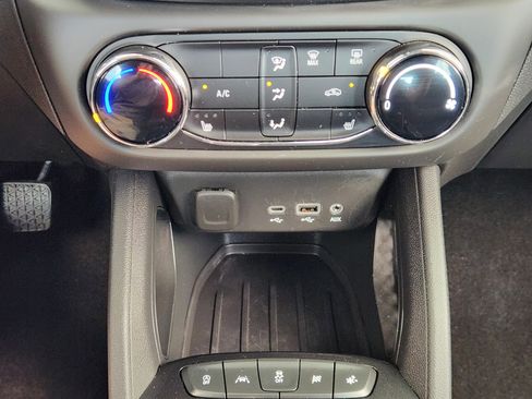 Used 2023 Chevrolet TrailBlazer RS FWD image 20