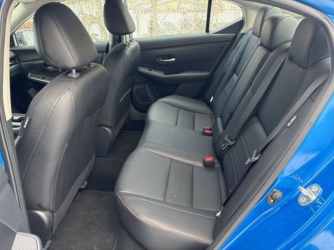 Used 2025 Nissan Sentra SR w/ SR Premium Package image 13