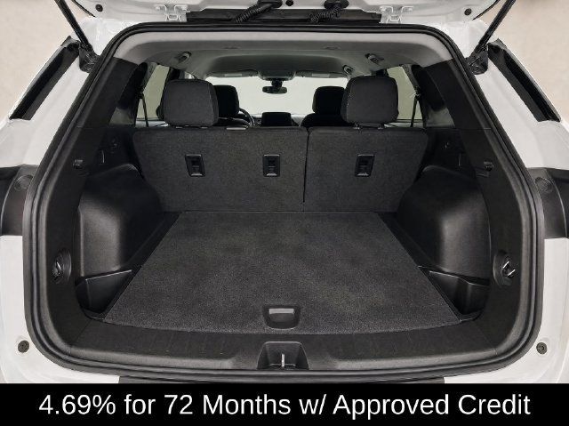 Used 2025 Chevrolet Blazer LT AWD/4WD image 14
