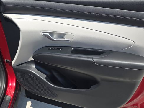Used 2025 Hyundai Tucson SEL FWD image 15