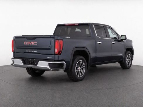 Used 2026 GMC Sierra 1500 SLT AWD/4WD image 3
