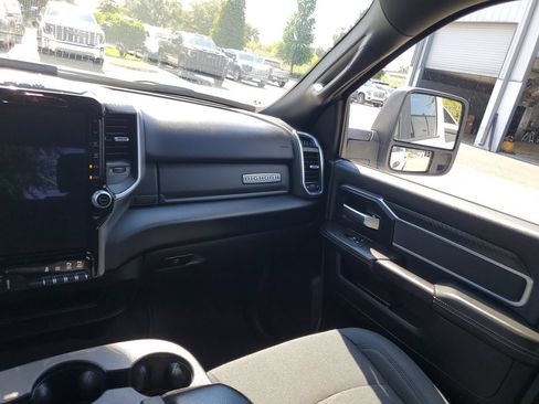 Used 2025 RAM 2500 Big Horn AWD/4WD image 15
