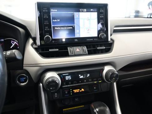 Used 2019 Toyota RAV4 Limited w/ Advanced Technology Package AWD/4WD image 15