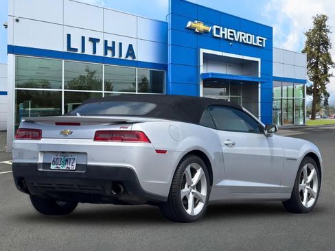 Used 2015 Chevrolet Camaro LT RWD image 2