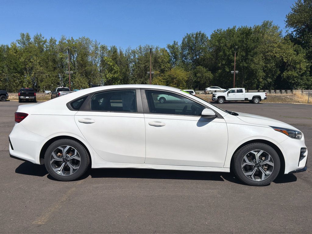 Used 2021 Kia Forte LXS FWD image 24