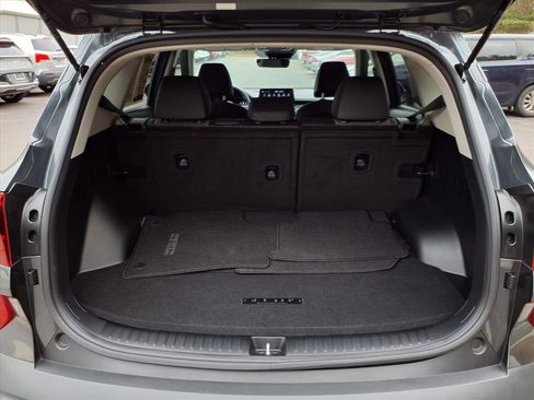 Used 2023 Kia Seltos S w/ Navigation Package image 25