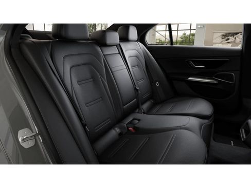 New 2026 Mercedes-Benz E 53 AMG e 4MATIC Sedan image 4