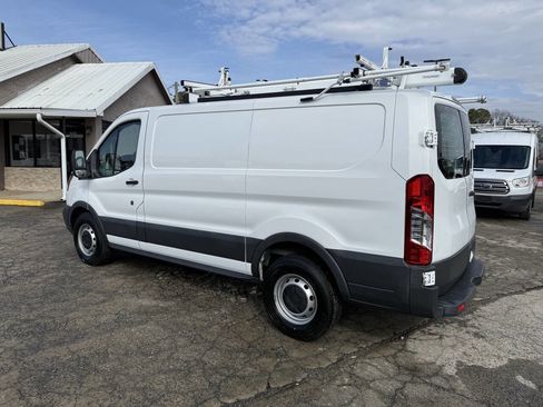 Used 2017 Ford Transit 250 130 Low Roof image 5