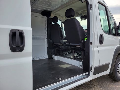 Used 2025 RAM ProMaster 1500 w/ Convenience Group FWD image 15