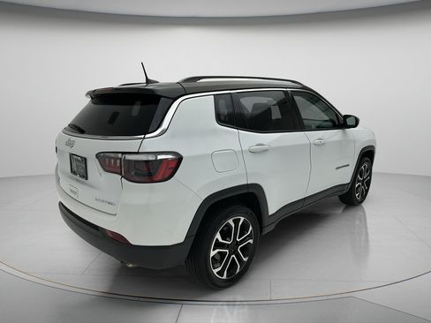 Used 2022 Jeep Compass Limited AWD/4WD image 5